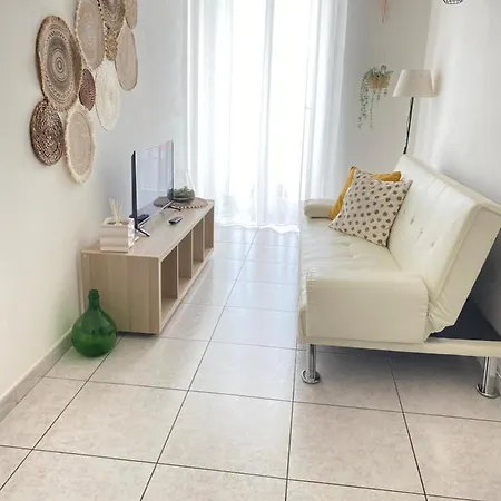Casa Vacanza Ragno, Vista Mare E Parcheggio Gratuito In Strada モルフェッタ